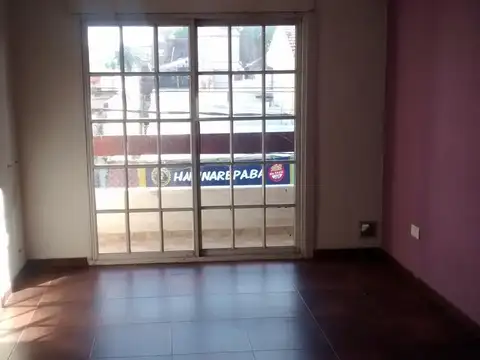 depto 3amb con balcon al frente
