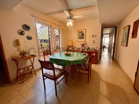 Departamento 5 ambientes con 2 baños