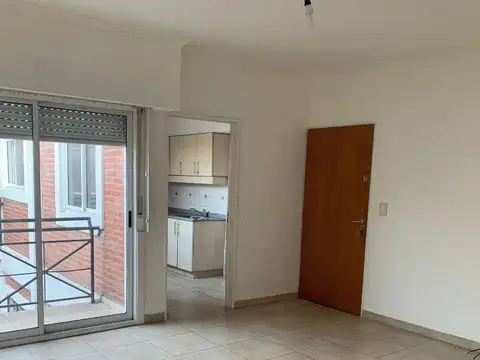 Departamento en Alquiler en Villa Devoto, $ 700.000