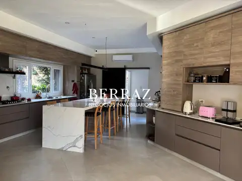 Casa en Venta en Villa Bertha, USD 890.000