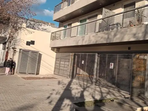 Av Mitre 1100, Piso 7