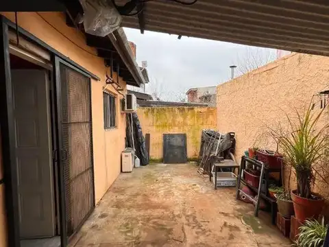 Depto Tipo Casa 3 ambientes con 1 baño