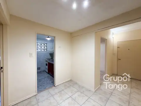 Venta PH dos Ambientes Caballito Frente Patio Baulera Apto Crédito