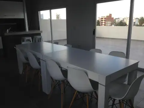 Departamento en Alquiler en El Palomar, $ 700.000