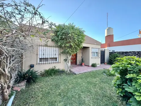 Manuel Gómez Fretes 2500