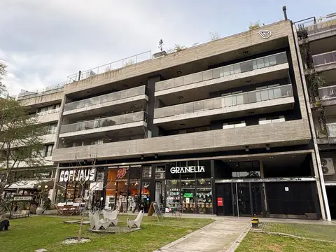 EXCELENTE DEPARTAMENTO 2 AMBIENTES MODERNO Y MUY LUMINOSO! EDIFICIO CON SUM Y PILETA!