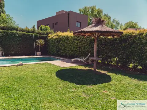 Casa 6 ambientes con 3 baños