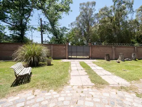 Venta Casa en Colastine con increíble ubicación