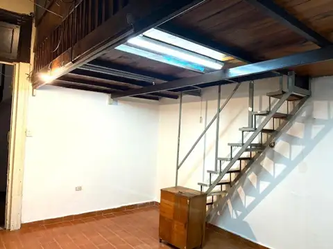 Depto Tipo Casa en Alquiler de 5 ambientes