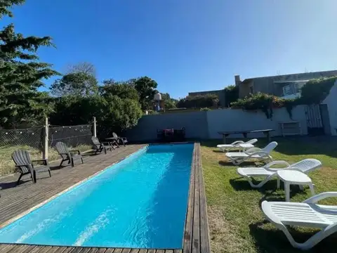 COMPLEJO EN VENTA CON PISCINA EN  ZONA SUR VILLA GESELL