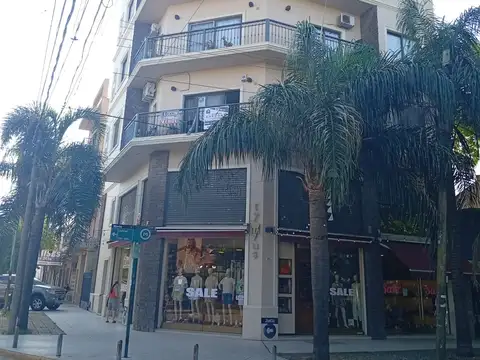 Departamento en venta en Merlo Centro.