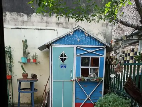 Casa 4 ambientes con 1 baño