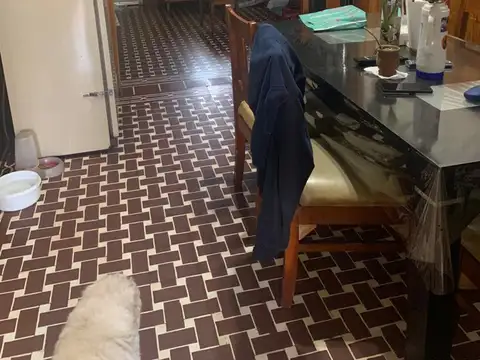 Casa 4 ambientes con 1 baño