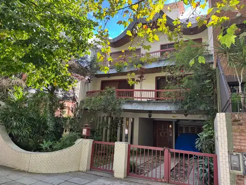 Hermosa casa a cm de la Plaza