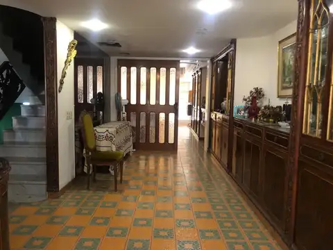 Hermosa casa a cm de la Plaza