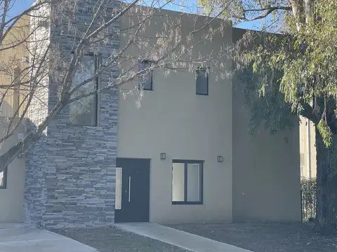Casa en Venta en Haras Santa Maria, USD 320.000