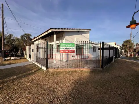 Casa 3 ambientes con 1 baño