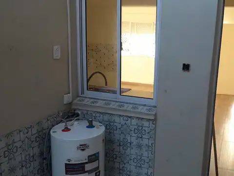 MUY LINDO P.H PLANTA BAJA AL FRENTE CON ENTRADA INDEPENDIENTE APTO PROFESIONAL