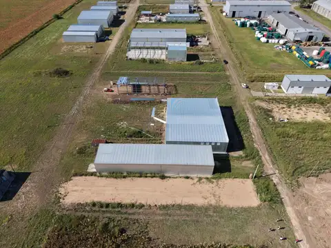 Lotes en venta en Área Industrial Roldán | Cerca AO12 | 1.200 m² totales | Ingreso por dos calles