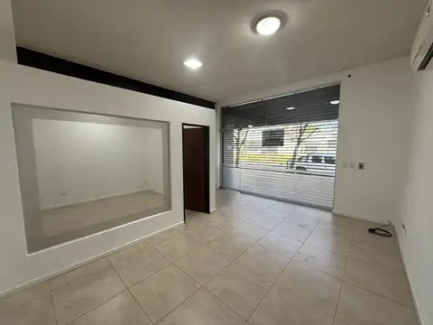 Local en Alquiler en Pilar Centro, $ 600.000