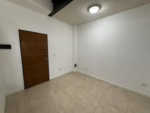 Local en Alquiler en Pilar Centro, $ 800.000