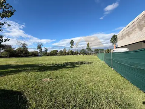 Terreno en Venta en Chacras de la Villa, USD 158.000
