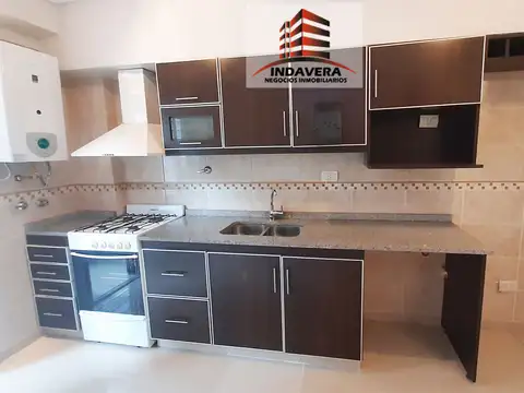 Av Urquiza 4600, Piso 1