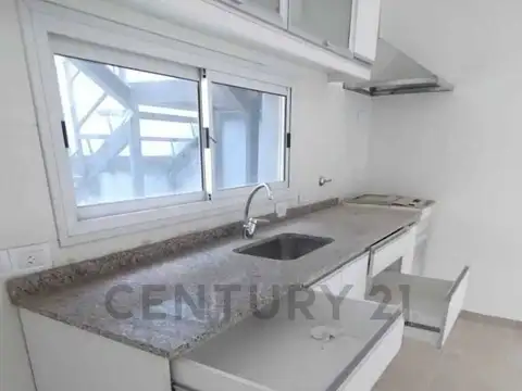 damian hudson 1600, Piso 0