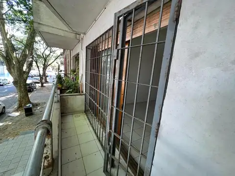 Santiago 1652 , Piso 1