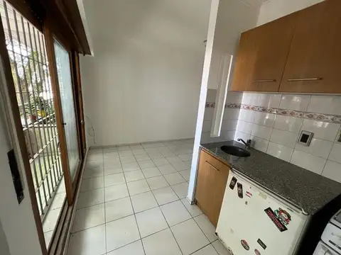 Departamento en Alquiler en Echesortu, $ 300.000