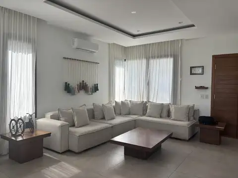 Casa en Alquiler en  Barrio Castaños, Nordelta