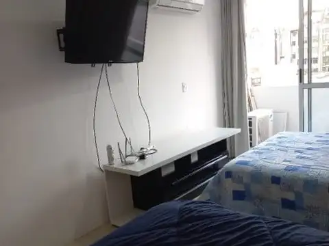 Bme Mitre 1400 , Piso No definido