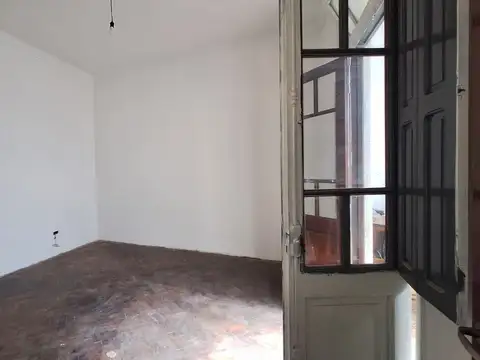Depto Tipo Casa en Venta 50 años