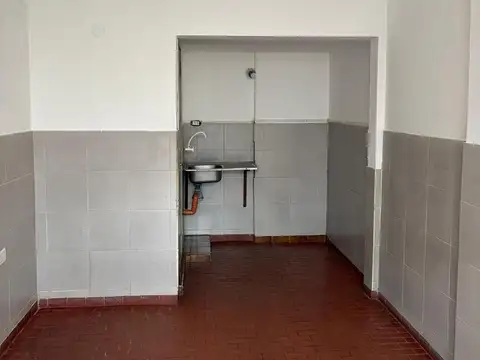 Local en Alquiler en Abasto, $ 250.000