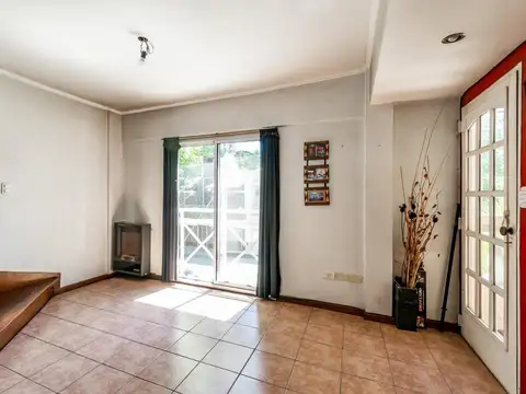 Depto Tipo Casa en Venta de 4 ambientes