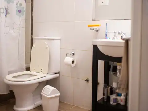 Hermana J Guffatti 200