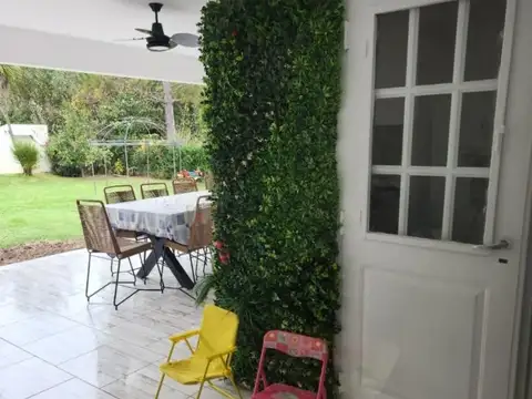 Casa en Alquiler Anual Barrio Cube