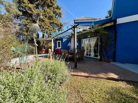 Casa 7 ambientes con 3 baños