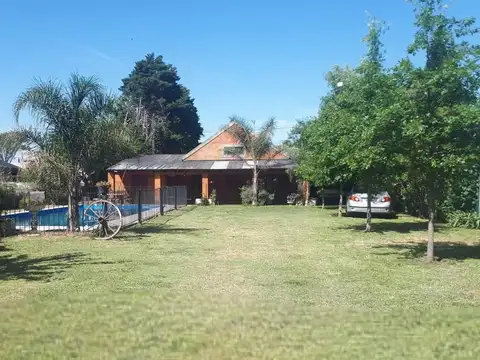 Casa Quinta en acceso a Gowland ¡RETASADA!