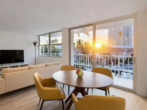Departamento 2 ambientes con 2 baños