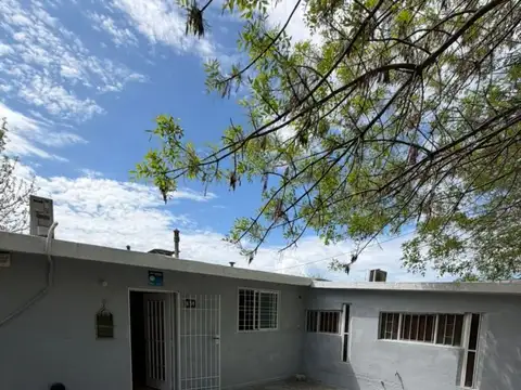 Casa - Alquiler - Argentina, Villa Constitución - MANZANA B CASA 34