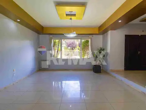 Casa en Alquiler al Oeste