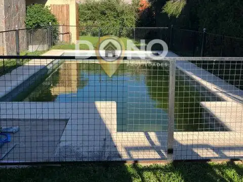 Casa 5 ambientes con 3 baños