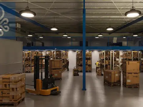 Venta depósitos  en centro logistico excelente ubicación