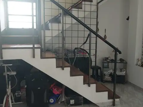 Casa 5 ambientes con 4 baños
