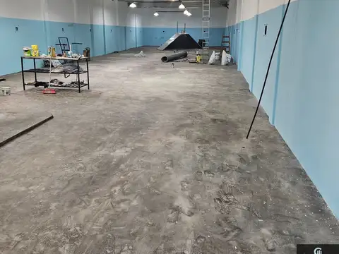 Galpón en alquiler de 300m2 ubicado en Mataderos