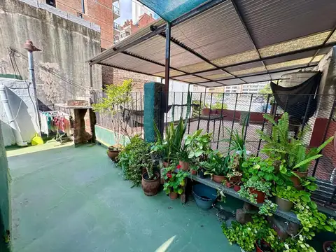 Venta Departamento De Pasillo Planta Alta Dos Dormitorios  - Zona Rio