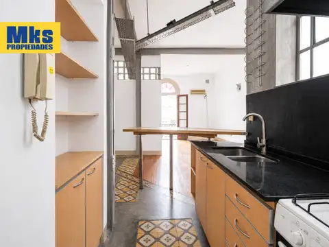 Depto Tipo Casa en Venta 80 años