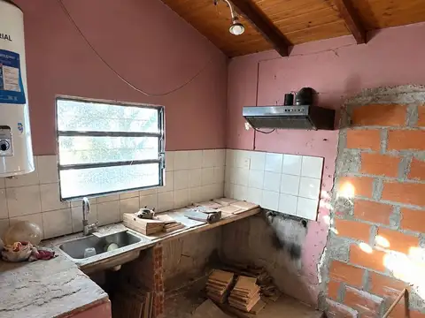 Casa 3 ambientes con 1 baño