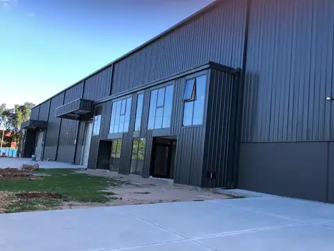 Galpon en Alquiler A Estrenar